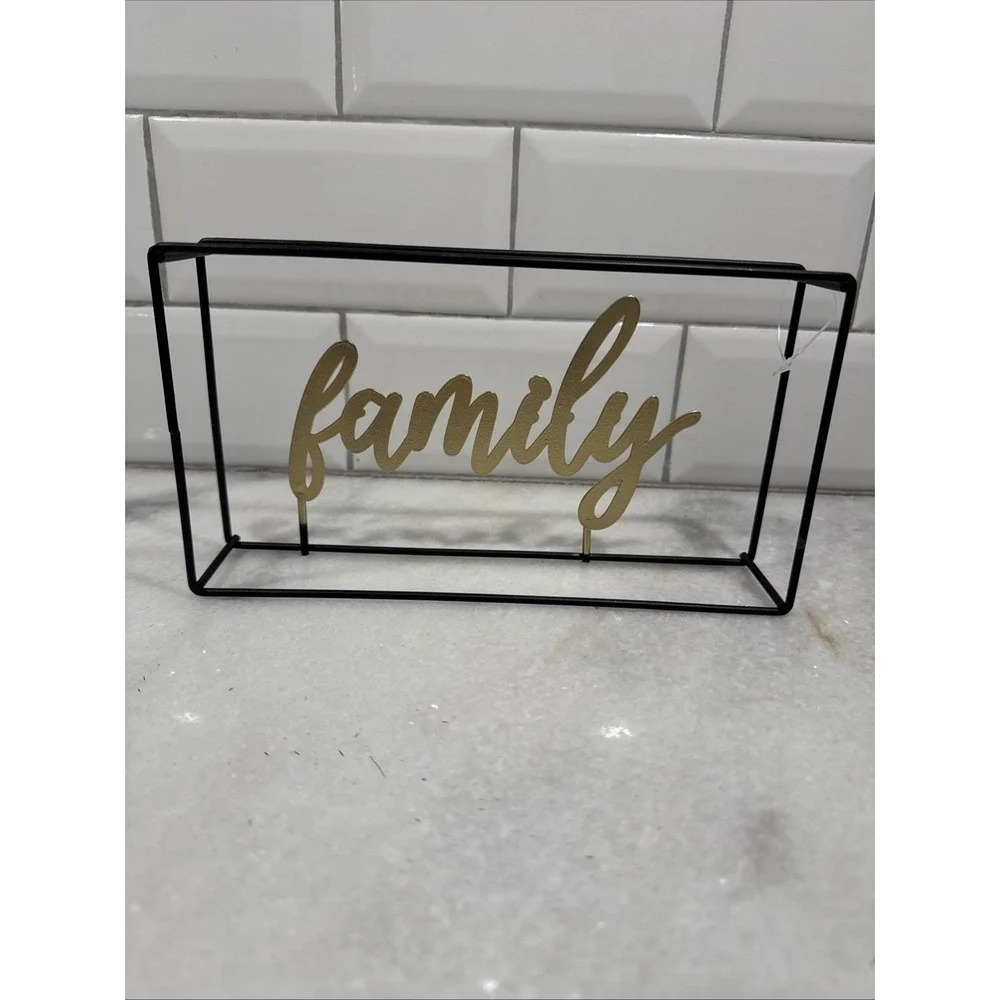Cute Metal‎ Black And Gold Family Sign